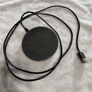 Wireless Charging Pad - Black